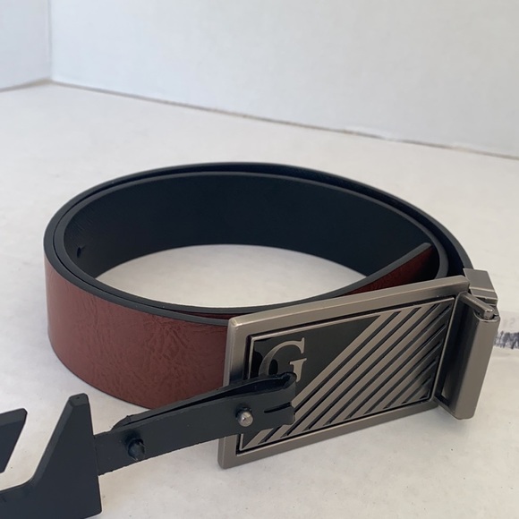 New GUESS Men's Reversible Black/Brown Belt SZ 30 - Picture 1 of 4